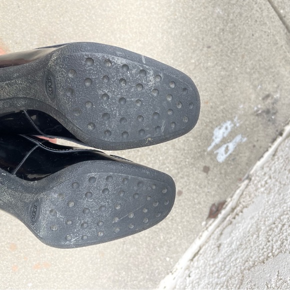 Tod’s patent leather loafer heels - Picture 7 of 11